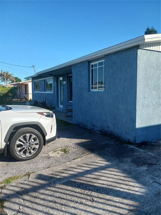 For Sale: $589,500 (3 beds, 1 baths, 1658 Square Feet)