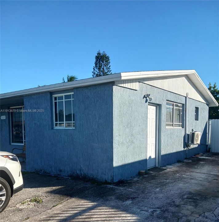 For Sale: $589,500 (3 beds, 1 baths, 1658 Square Feet)