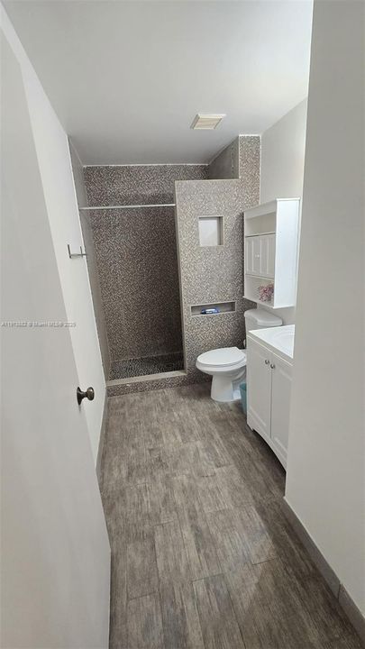 На продажу: $433,900 (3 спален, 2 ванн, 1170 Квадратных фут)