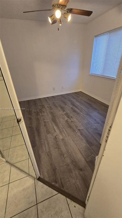 На продажу: $433,900 (3 спален, 2 ванн, 1170 Квадратных фут)