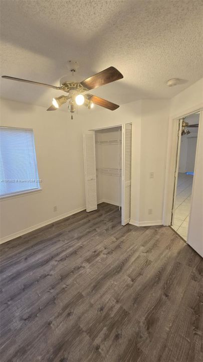 На продажу: $433,900 (3 спален, 2 ванн, 1170 Квадратных фут)