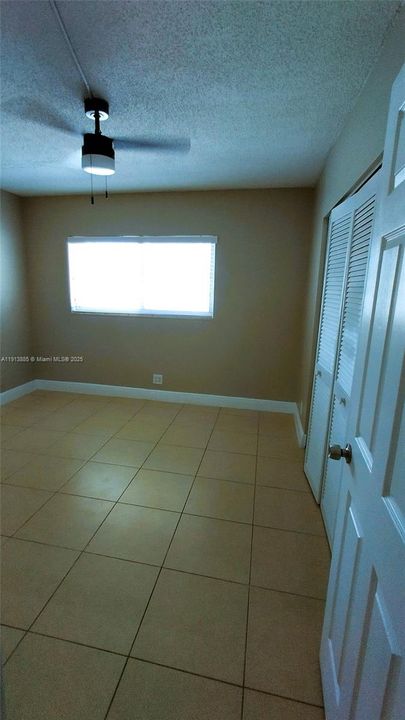 合同活跃: $1,600 (1 贝兹, 1 浴室, 680 平方英尺)