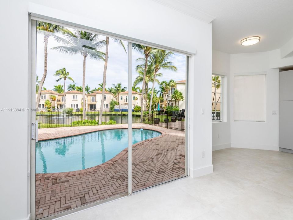 En Renta: $13,995 (4 camas, 4 baños, 3250 Pies cuadrados)