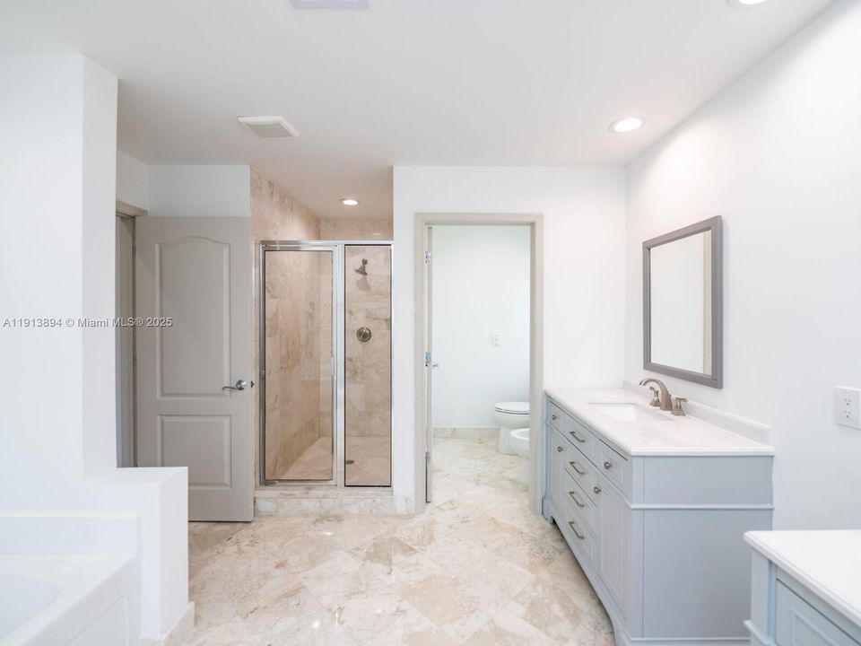 En Renta: $13,995 (4 camas, 4 baños, 3250 Pies cuadrados)