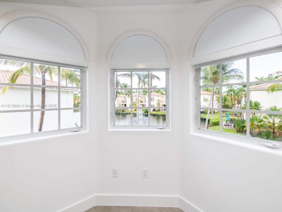 En Renta: $13,995 (4 camas, 4 baños, 3250 Pies cuadrados)