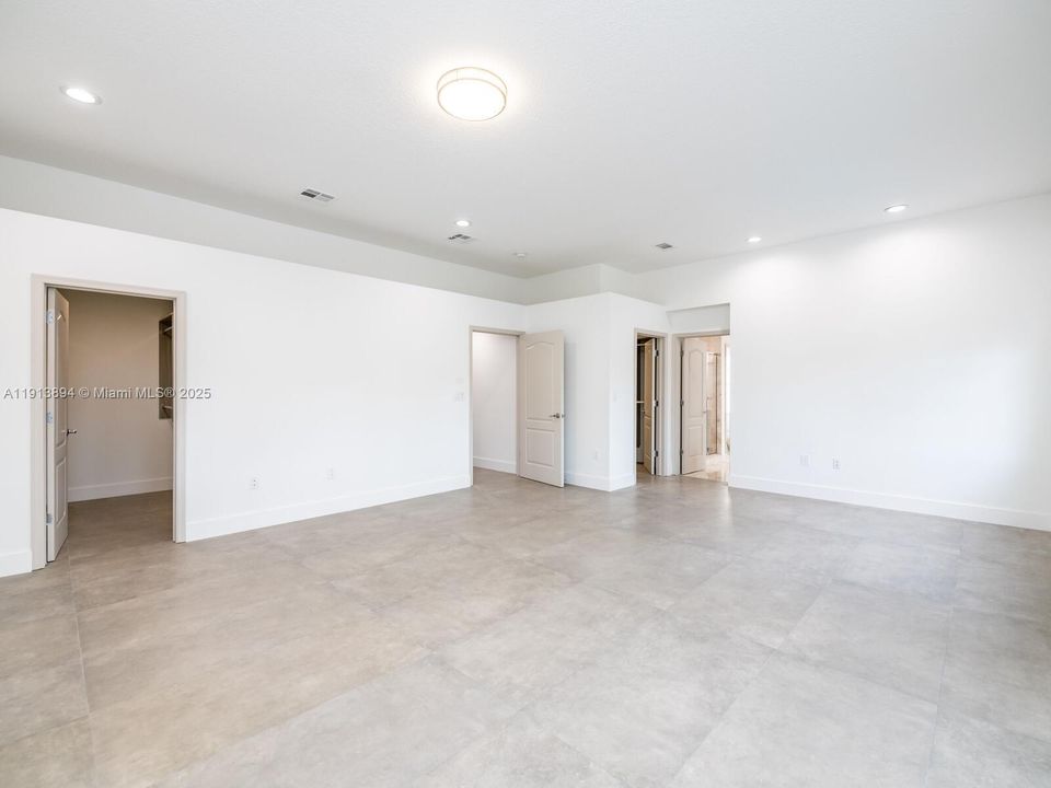 En Renta: $13,995 (4 camas, 4 baños, 3250 Pies cuadrados)