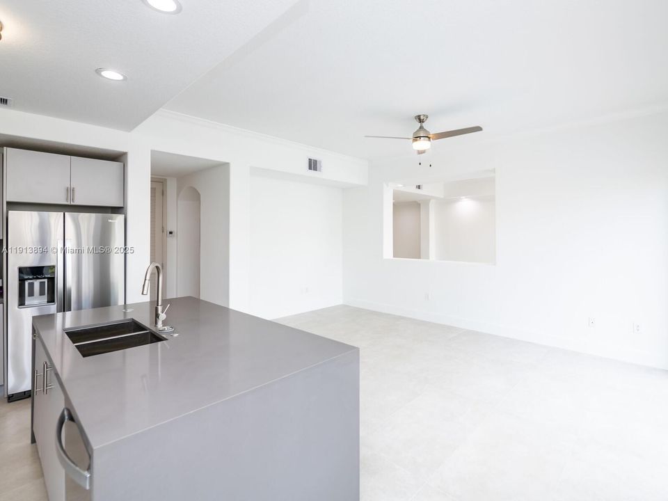 En Renta: $13,995 (4 camas, 4 baños, 3250 Pies cuadrados)