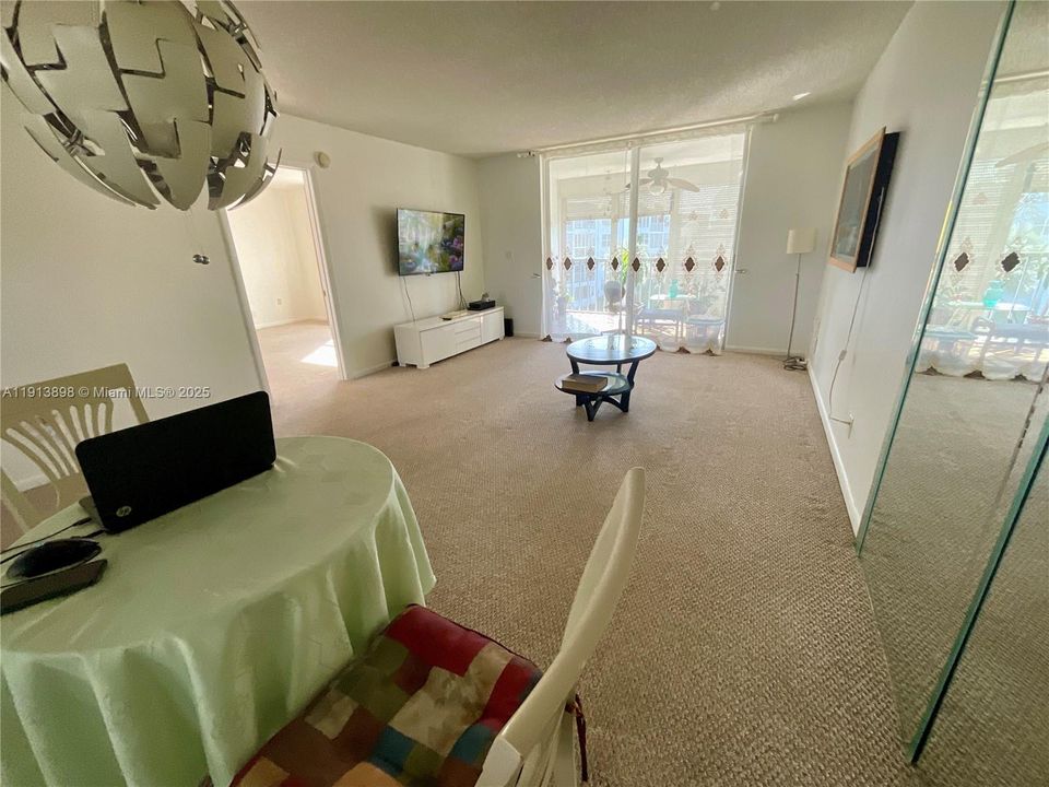 待售: $134,900 (2 贝兹, 2 浴室, 1000 平方英尺)