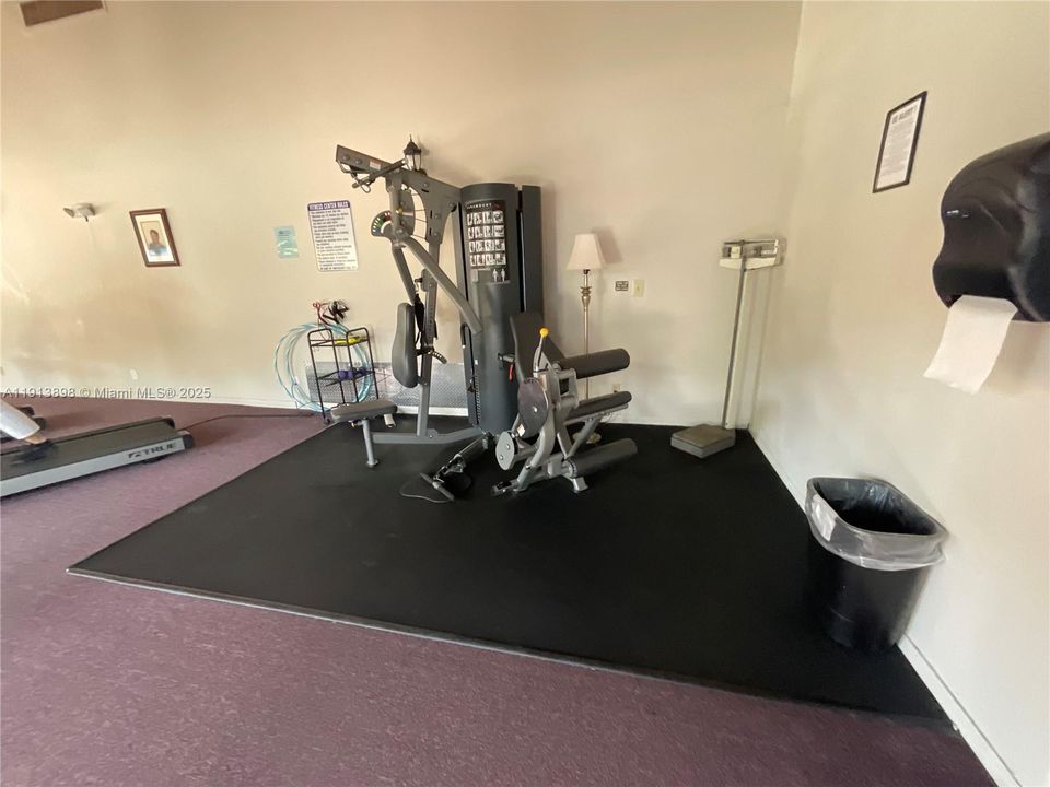 待售: $134,900 (2 贝兹, 2 浴室, 1000 平方英尺)