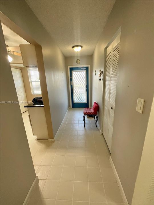 待售: $134,900 (2 贝兹, 2 浴室, 1000 平方英尺)