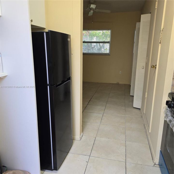 For Rent: $1,250 (1 beds, 1 baths, 500 Square Feet)
