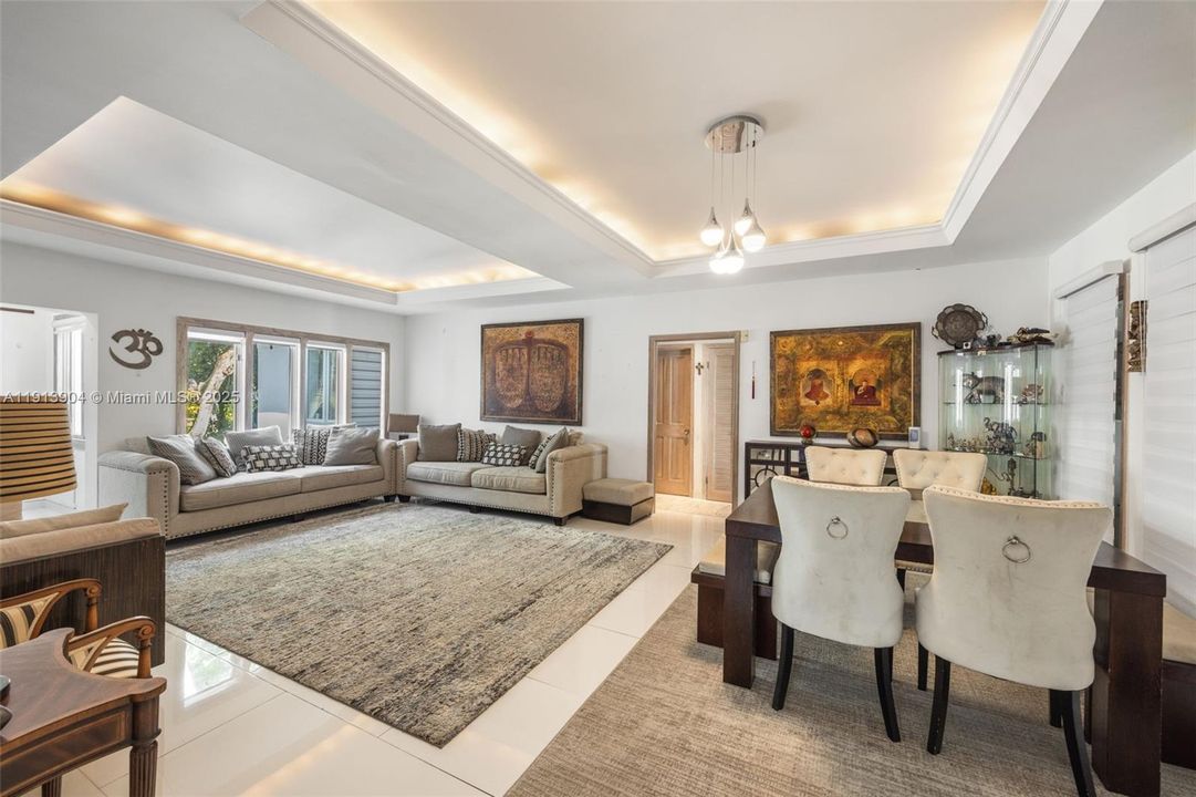 待售: $2,900,000 (5 贝兹, 3 浴室, 0 平方英尺)