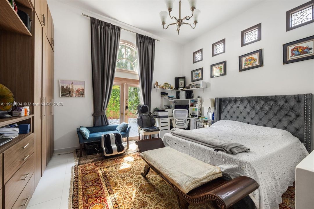 待售: $2,900,000 (5 贝兹, 3 浴室, 0 平方英尺)