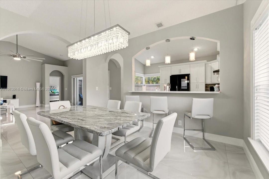 待售: $799,900 (3 贝兹, 2 浴室, 1750 平方英尺)