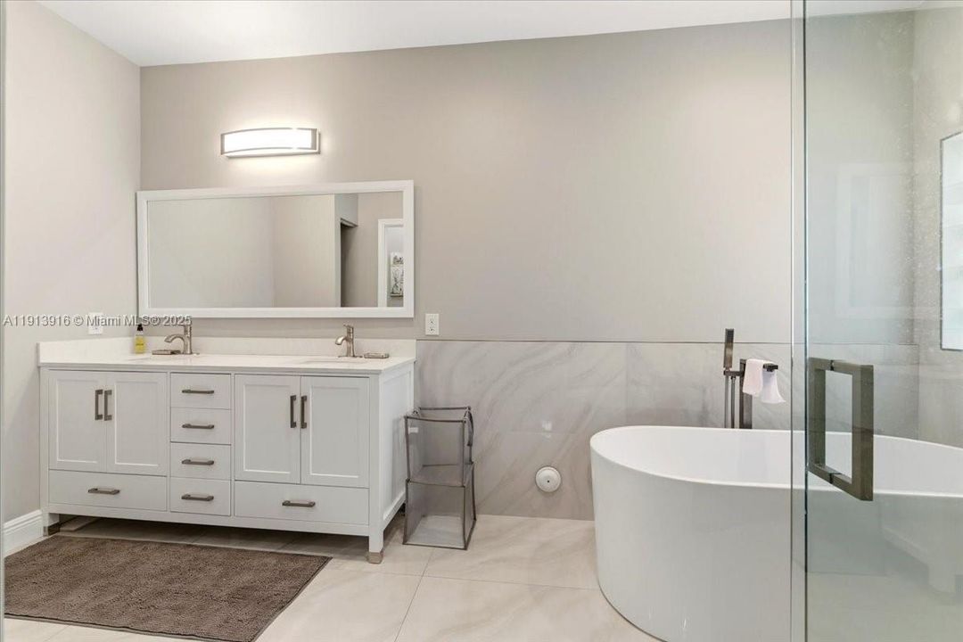 待售: $799,900 (3 贝兹, 2 浴室, 1750 平方英尺)