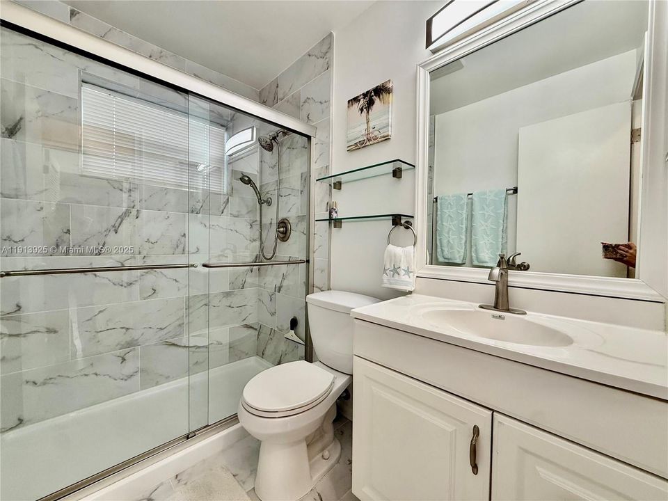 待售: $135,000 (1 贝兹, 1 浴室, 730 平方英尺)