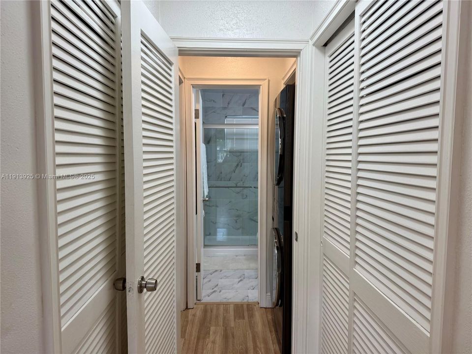 待售: $135,000 (1 贝兹, 1 浴室, 730 平方英尺)