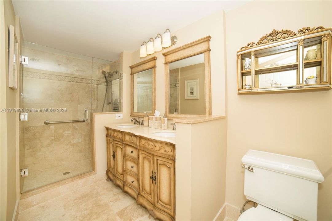 待售: $659,000 (2 贝兹, 2 浴室, 1116 平方英尺)