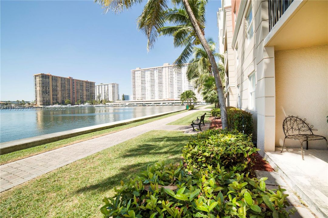 待售: $659,000 (2 贝兹, 2 浴室, 1116 平方英尺)