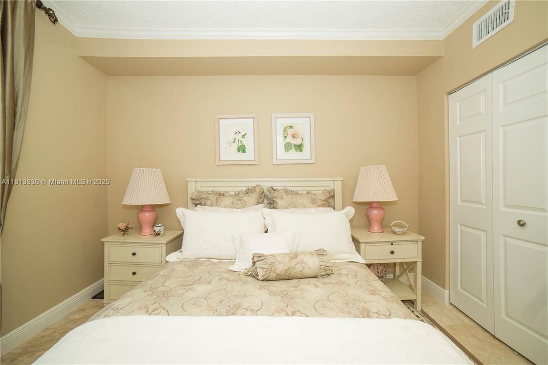 待售: $659,000 (2 贝兹, 2 浴室, 1116 平方英尺)