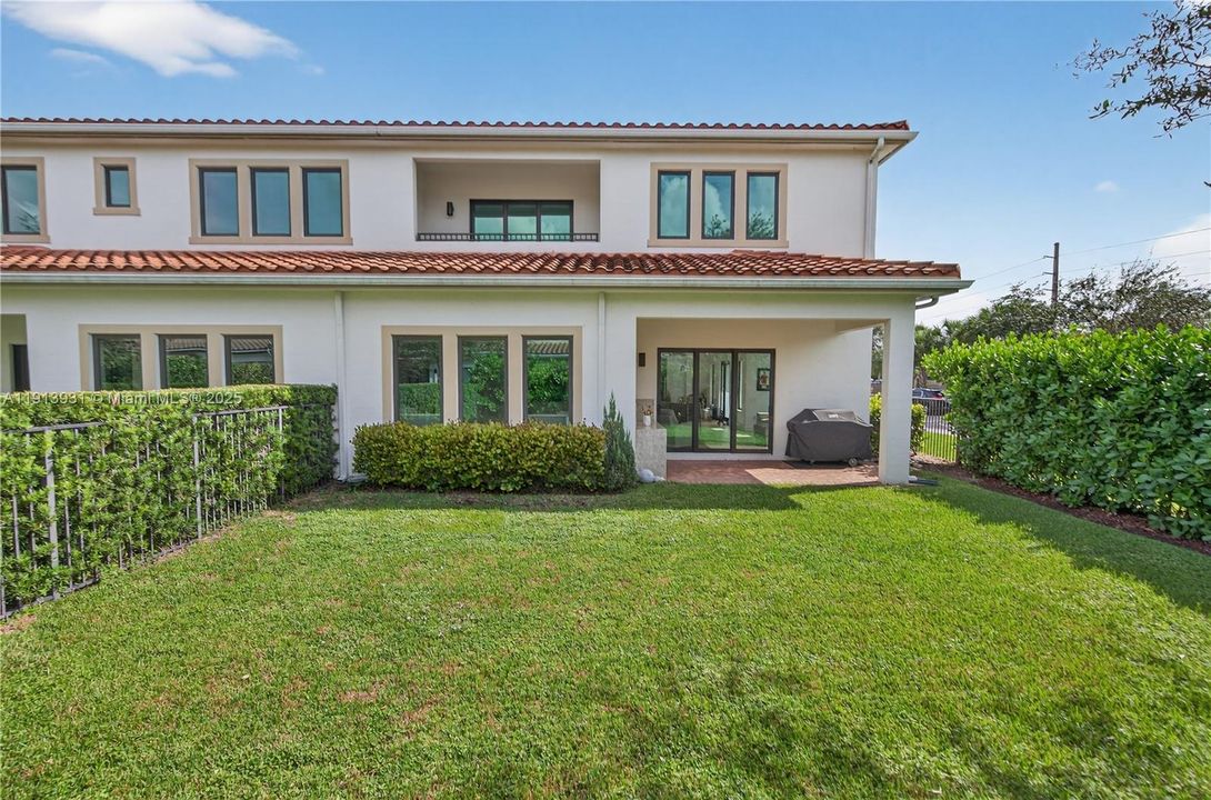 На продажу: $1,630,080 (3 спален, 3 ванн, 2602 Квадратных фут)