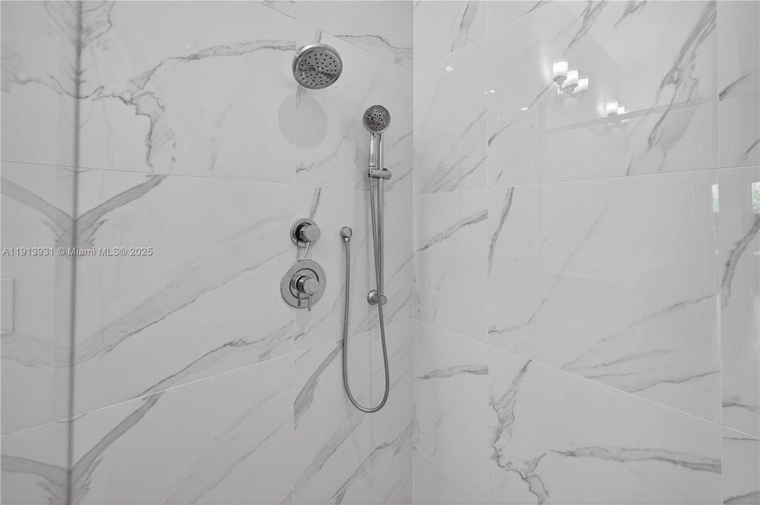 На продажу: $1,630,080 (3 спален, 3 ванн, 2602 Квадратных фут)