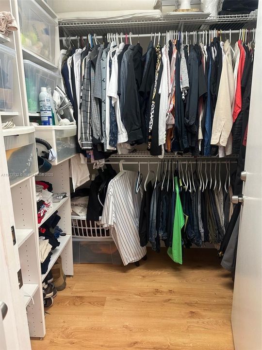 For Sale: $299,900 (2 beds, 2 baths, 1533 Square Feet)