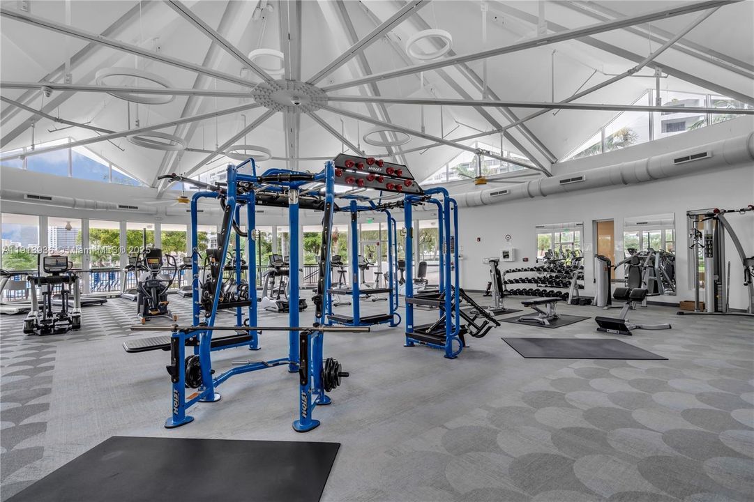 Active With Contract: $200,000 (1 beds, 1 baths, 1000 Square Feet)