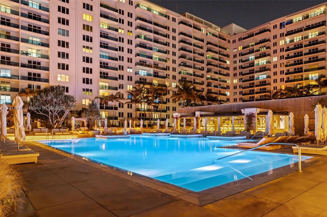 出租: $19,000 (2 贝兹, 2 浴室, 1640 平方英尺)