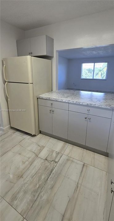 For Rent: $1,948 (2 beds, 1 baths, 434568 Square Feet)