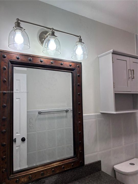 出租: $3,575 (4 贝兹, 2 浴室, 1608 平方英尺)