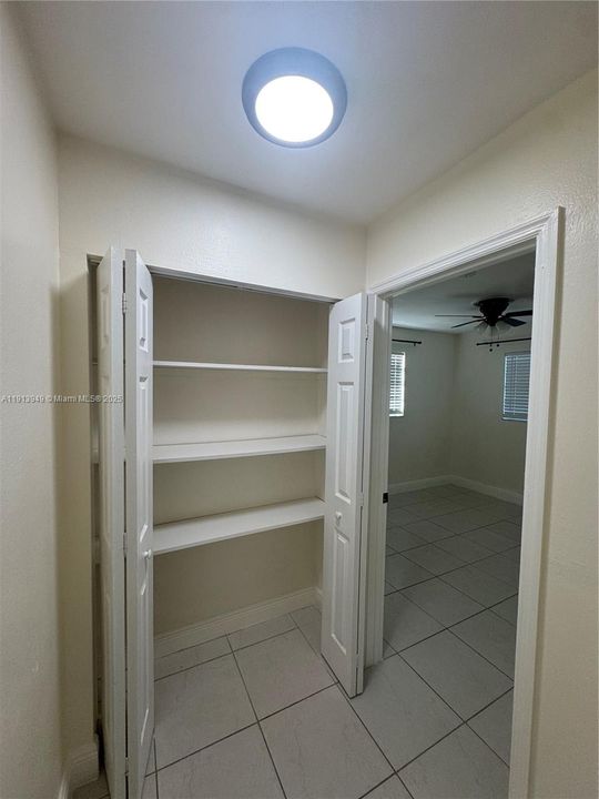 出租: $3,575 (4 贝兹, 2 浴室, 1608 平方英尺)