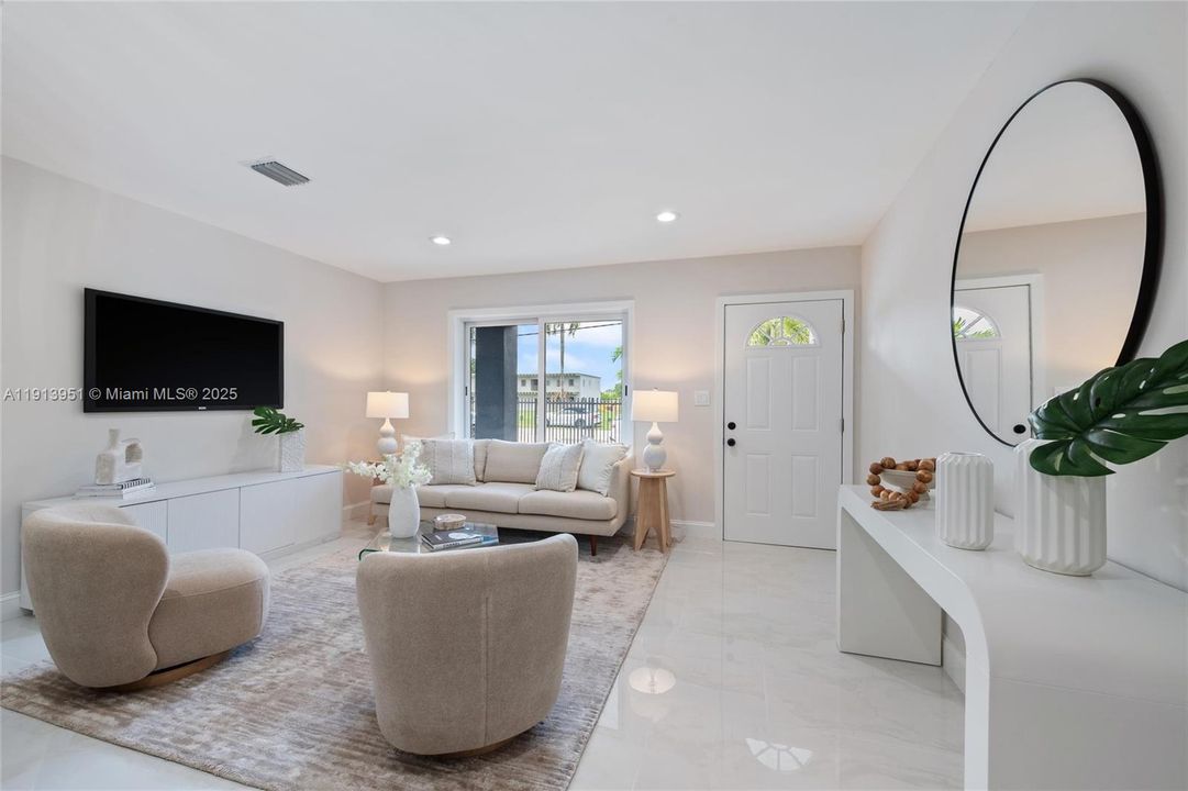 Active With Contract: $649,900 (3 beds, 3 baths, 1212 Square Feet)