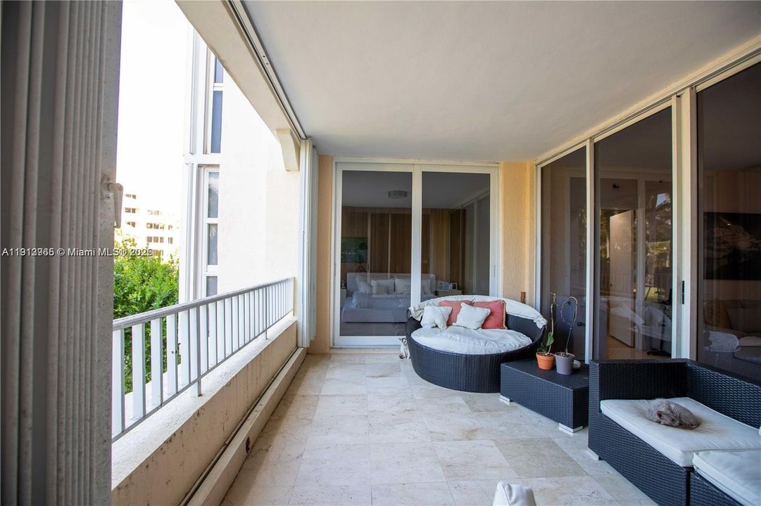 待售: $2,295,000 (3 贝兹, 3 浴室, 2174 平方英尺)