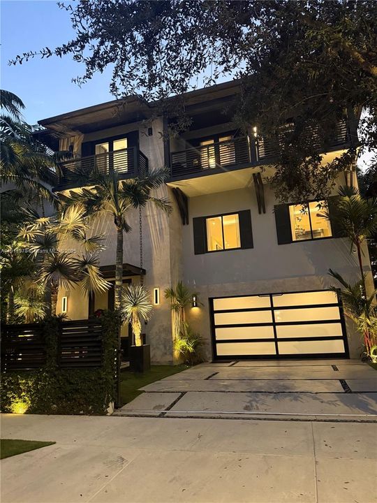 En Renta: $40,000 (5 camas, 3 baños, 4818 Pies cuadrados)