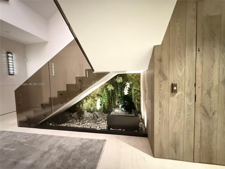 En Renta: $40,000 (5 camas, 3 baños, 4818 Pies cuadrados)