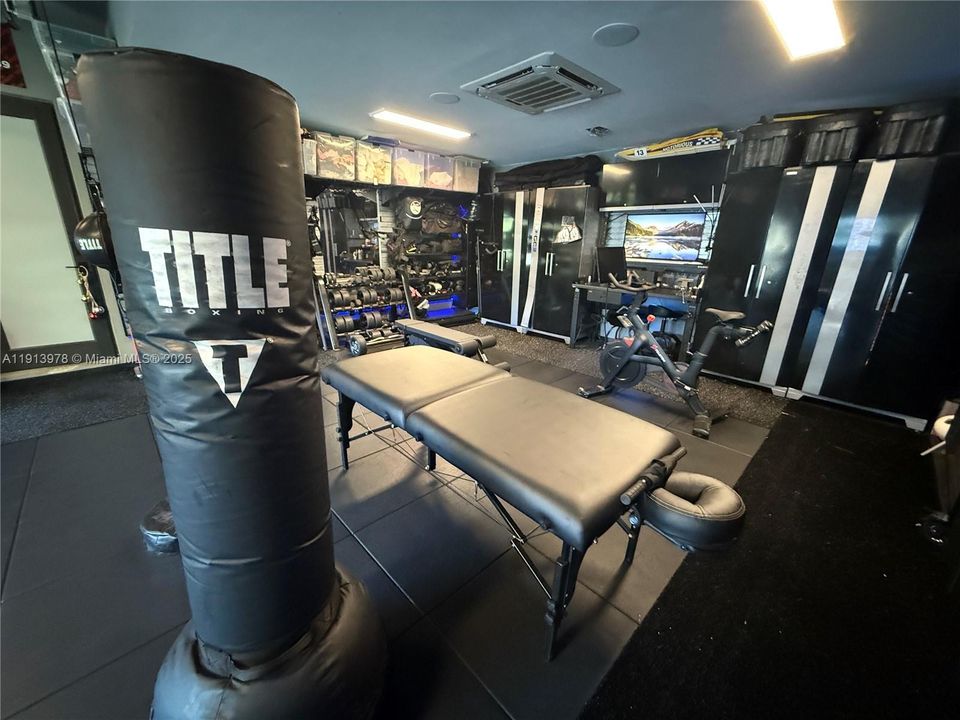 En Renta: $40,000 (5 camas, 3 baños, 4818 Pies cuadrados)