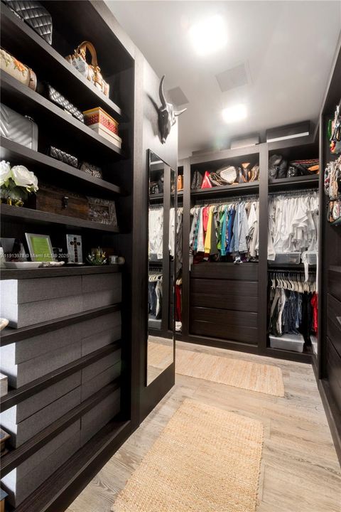 En Renta: $40,000 (5 camas, 3 baños, 4818 Pies cuadrados)