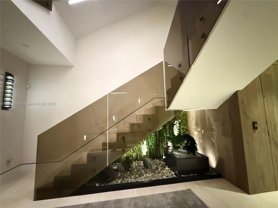 En Renta: $40,000 (5 camas, 3 baños, 4818 Pies cuadrados)