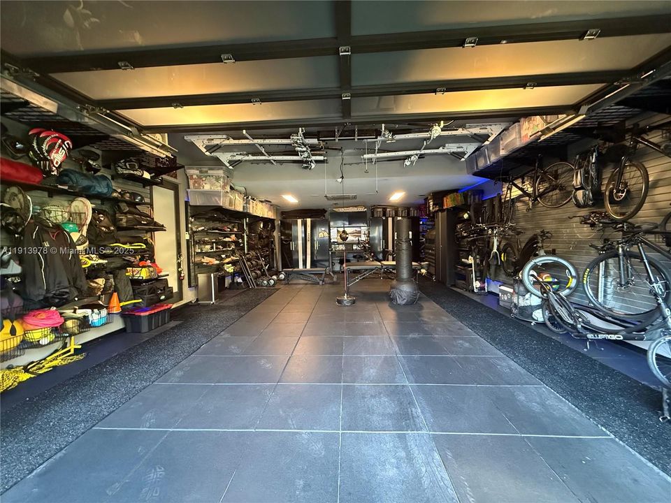 En Renta: $40,000 (5 camas, 3 baños, 4818 Pies cuadrados)