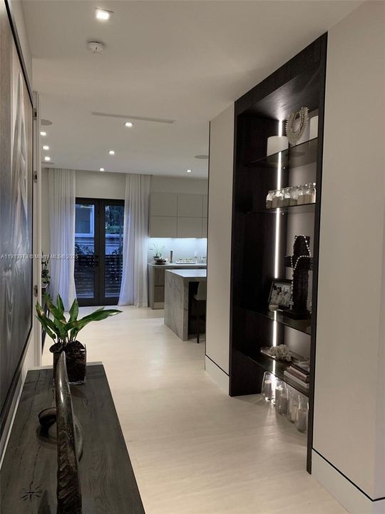 En Renta: $40,000 (5 camas, 3 baños, 4818 Pies cuadrados)