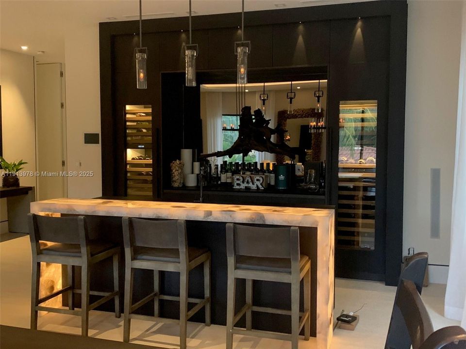 En Renta: $40,000 (5 camas, 3 baños, 4818 Pies cuadrados)