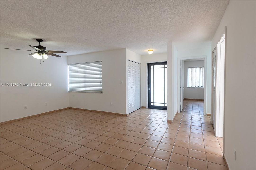 Active With Contract: $455,000 (3 beds, 2 baths, 1401 Square Feet)