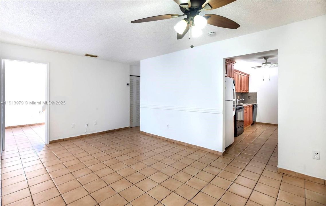 Active With Contract: $455,000 (3 beds, 2 baths, 1401 Square Feet)