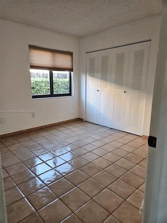 Active With Contract: $455,000 (3 beds, 2 baths, 1401 Square Feet)