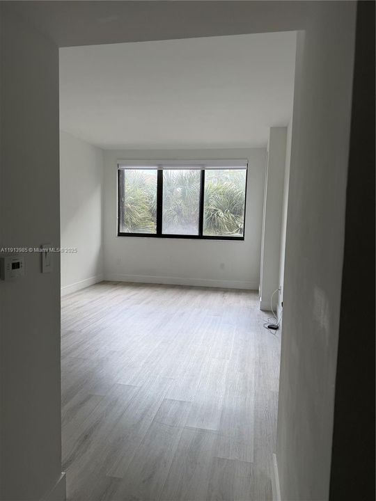 Activo con contrato: $2,300 (1 camas, 1 baños, 600 Pies cuadrados)