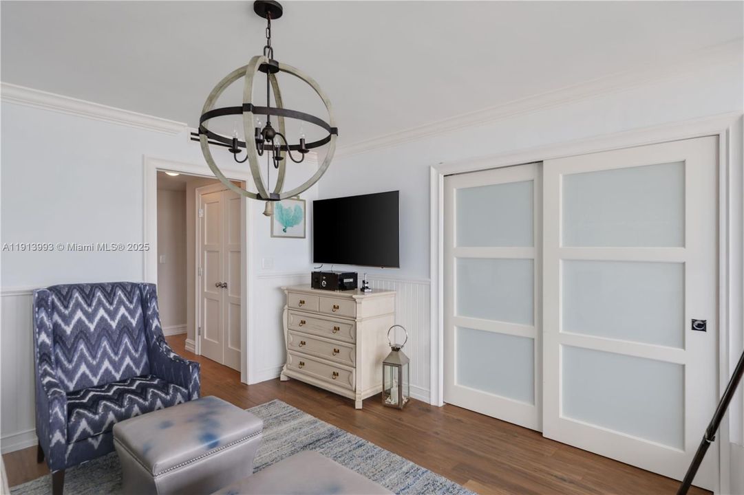 На продажу: $895,000 (2 спален, 2 ванн, 1513 Квадратных фут)