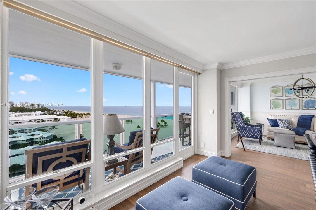 На продажу: $895,000 (2 спален, 2 ванн, 1513 Квадратных фут)