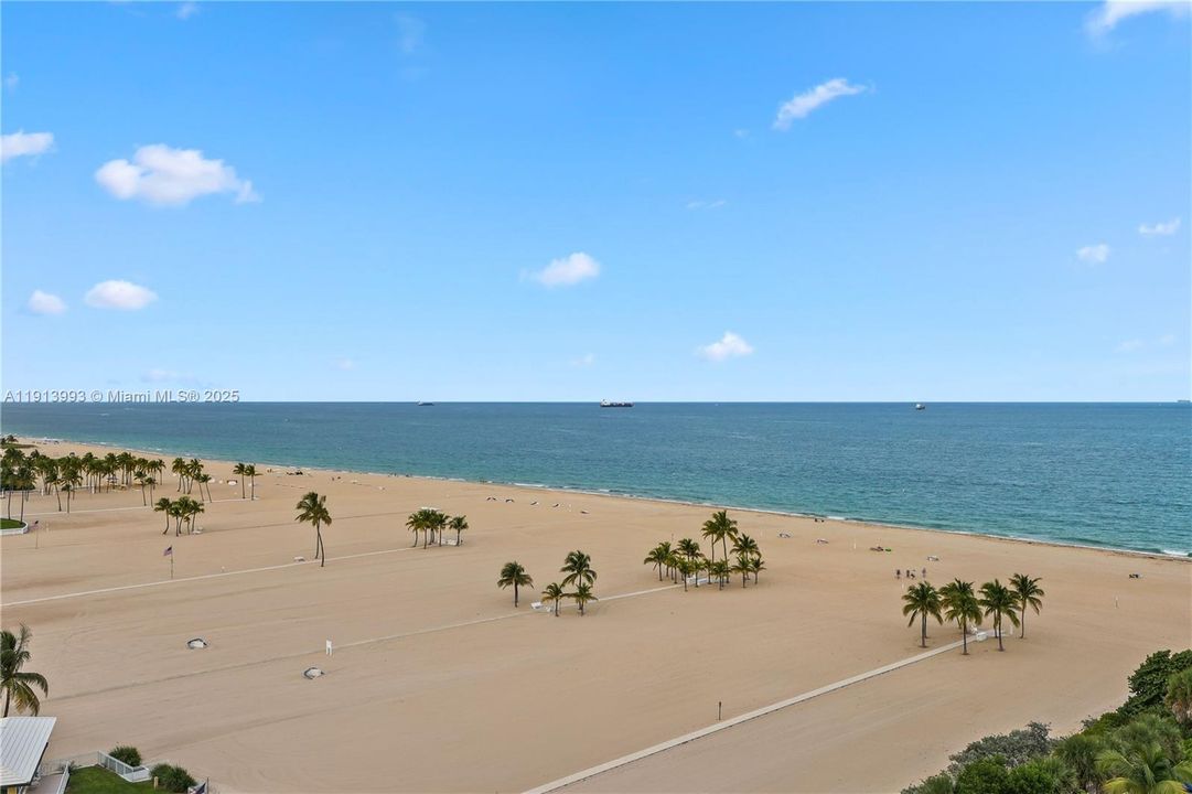 На продажу: $895,000 (2 спален, 2 ванн, 1513 Квадратных фут)