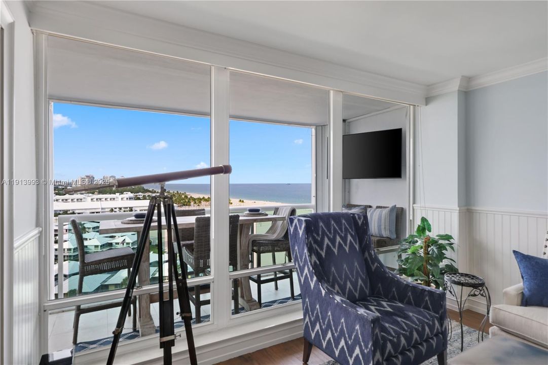 На продажу: $895,000 (2 спален, 2 ванн, 1513 Квадратных фут)